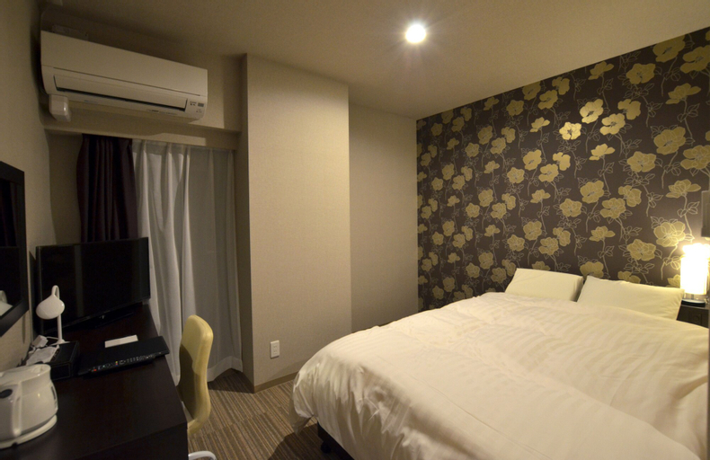 Bedroom 3, KIKITSU Station Hotel, Isahaya