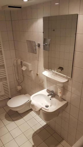 Bathroom 4, AKZENT Hotel Zur Post, Gotha