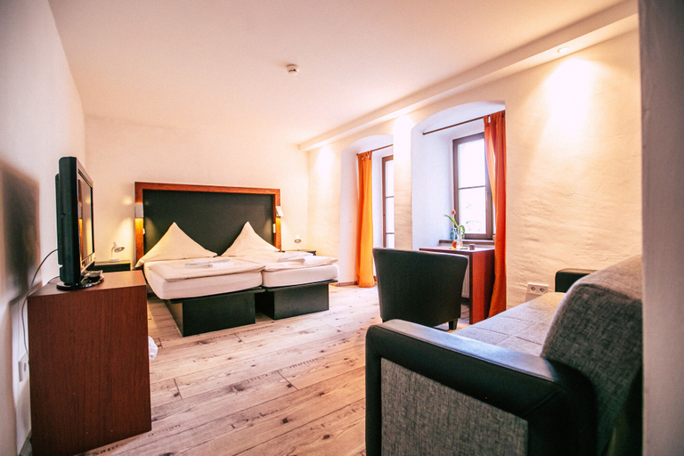 Bedroom 4, Schloss Wurzen, Leipzig