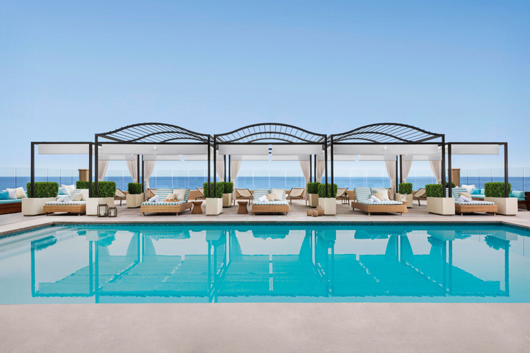Sport & Beauty 2, Surf and Sand Resort, Orange