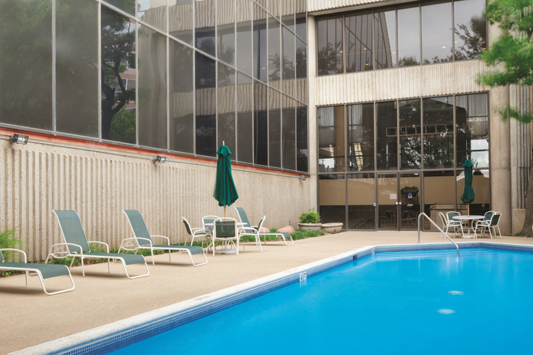 Sport & Beauty 2, DoubleTree by Hilton Dallas Near the Galleria, Dallas