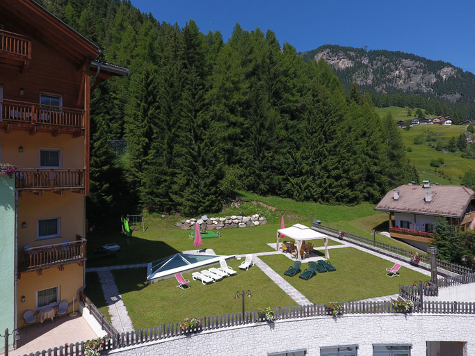 Exterior & Views 2, Hotel Stella Montis, Trento