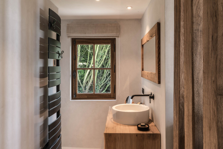 Bathroom 4, Auberge de la Source, Calvados