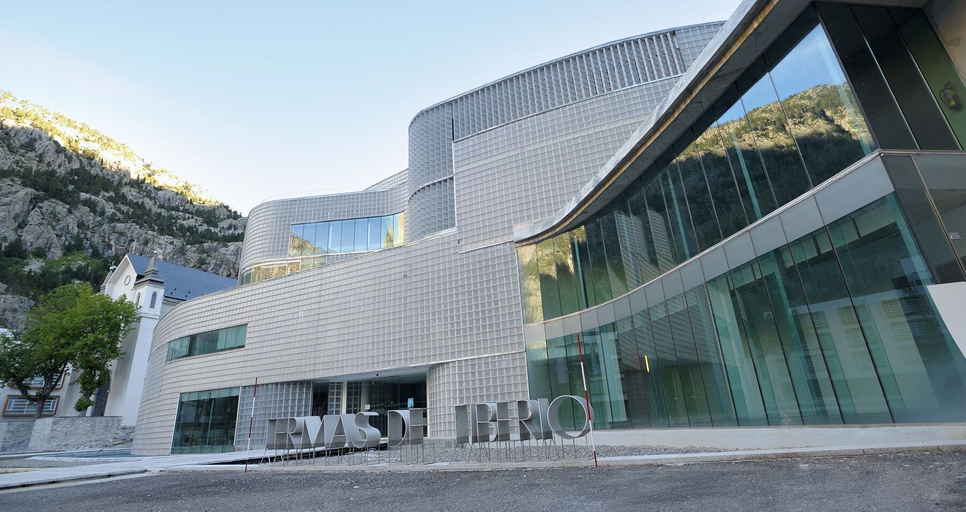 Exterior & Views 2, Hotel Continental, Huesca