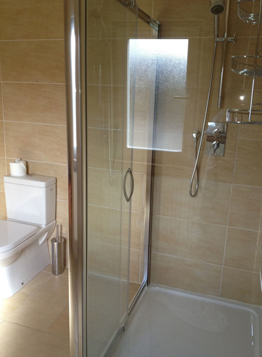 Bathroom 4, Craigmhor Lodge & Courtyard, Perthshire and Kinross