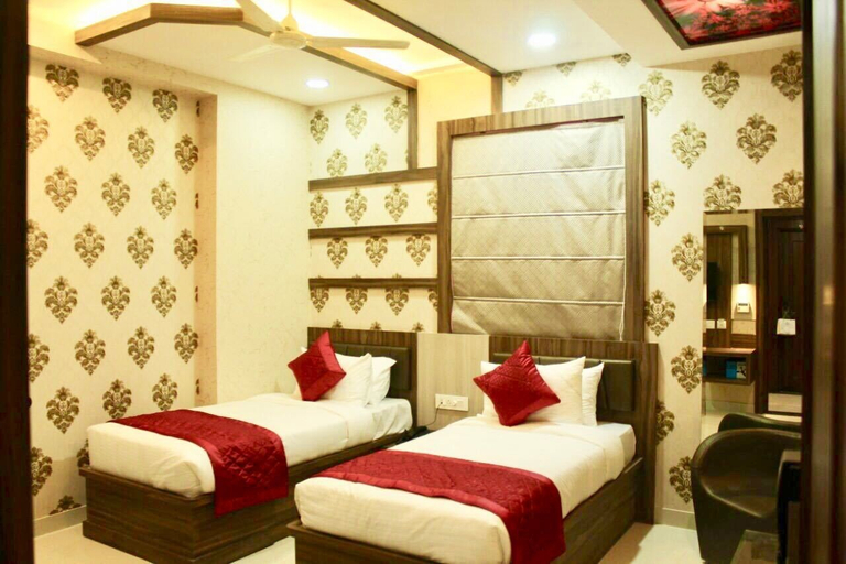Bedroom 2, Hotel Uday Palace, Varanasi