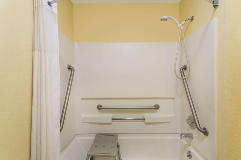 Bathroom 4, Days Inn by Wyndham Moab, Grand