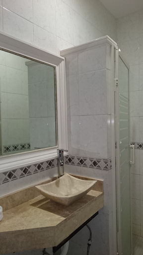 Bathroom 3, Hotel Savoy Express, Torreón