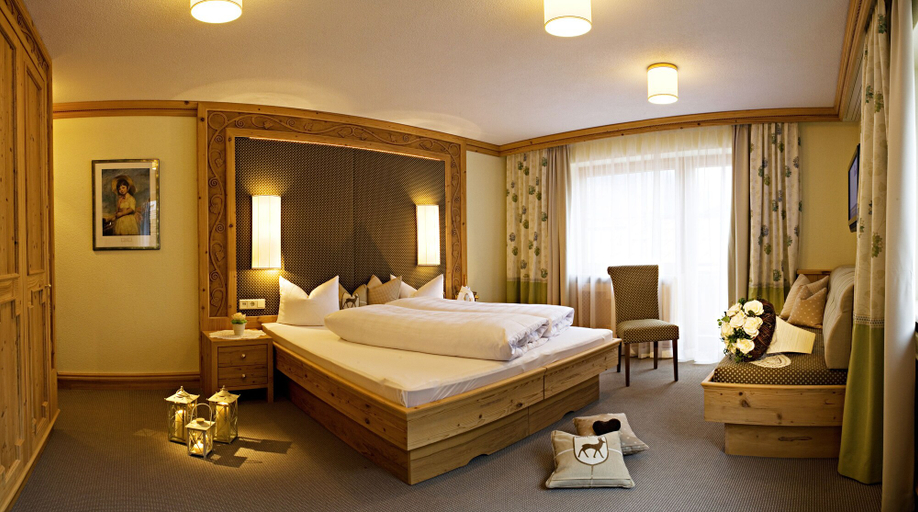 Bedroom 2, Hotel Montanara, Landeck