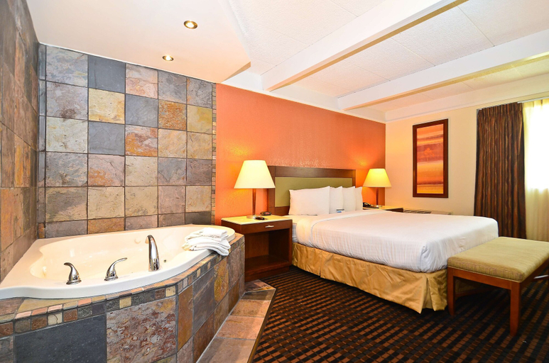 Bedroom 5, Lexington Inn & Suites NW Chicago Elgin, Cook