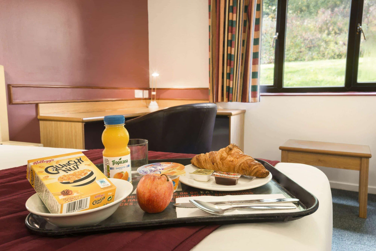 Food & Drinks 5, Days Inn by Wyndham Bradford M62, Calderdale