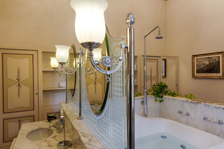 Bedroom 5, Villa Olmi Firenze, Florence
