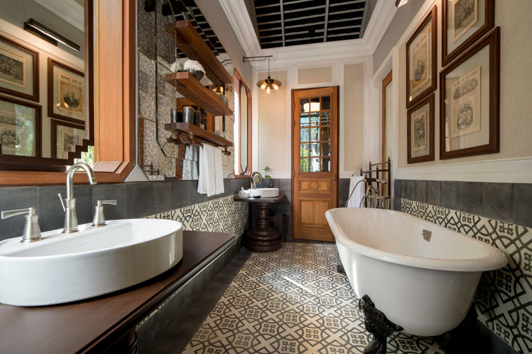 Bathroom 5, Rosewood Luang Prabang, Luang Prabang