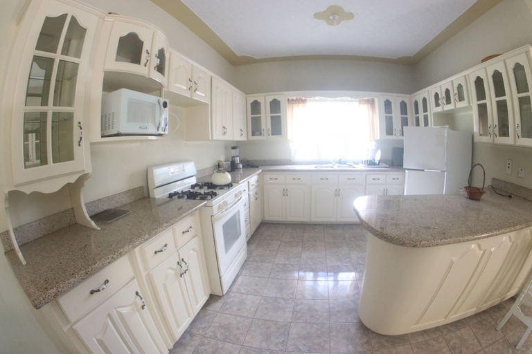 Others 5, Royal Tower Suites