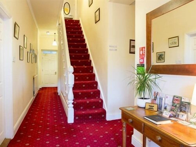 Others 5, Llwyn Onn Guest House, Merthyr Tydfil