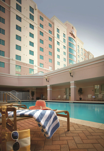 Sport & Beauty 2, DoubleTree by Hilton Sunrise - Sawgrass Mills, Broward