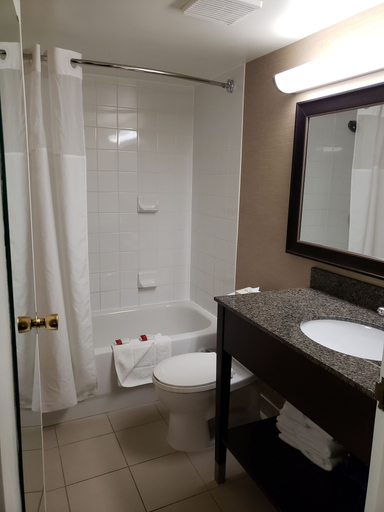 Bathroom 4, Baymont by Wyndham Red Deer, Division No. 8