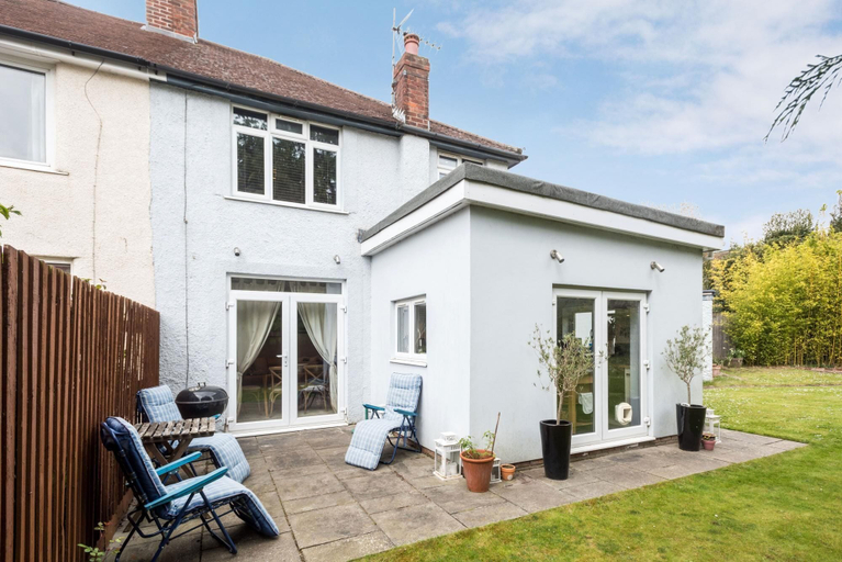 Exterior & Views 2, Headington Orchard - 3 Bedroom House Parking Garden, Oxfordshire