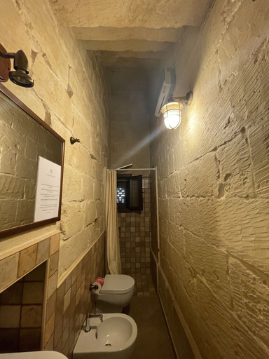 Bathroom 5, Masseria Giamarra, Lecce