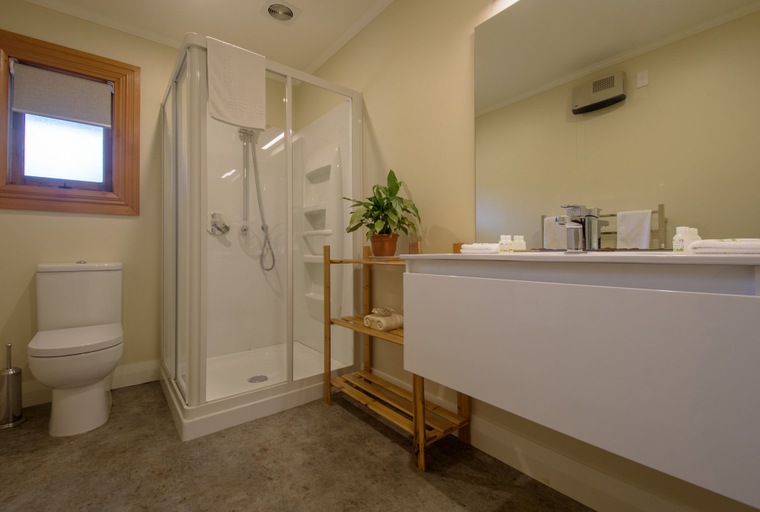Bathroom 5, Resort Arrowtown, Queenstown-Lakes