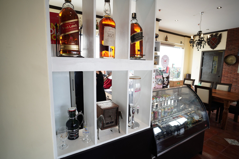 Food & Drinks 5, Heroes Hotel, Manila City