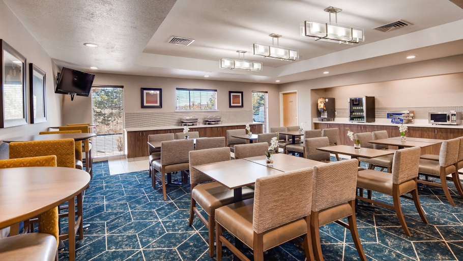 Food & Drinks 5, Best Western Plus Gateway Inn & Suites, Arapahoe