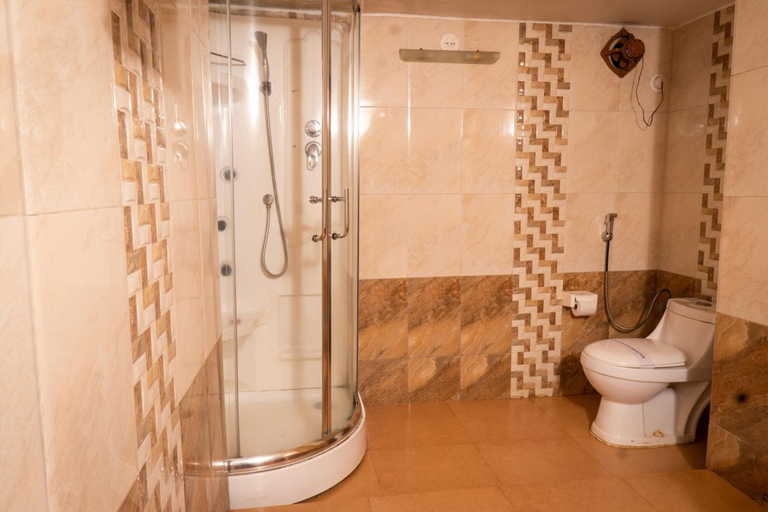 Bathroom 4, Alcove Resort, North Goa