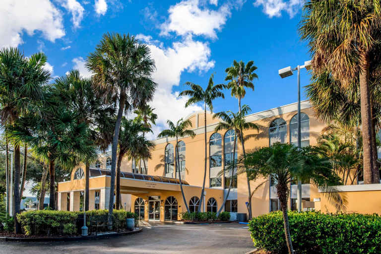 La Quinta Inn & Suites by Wyndham Fort Lauderdale Tamarac, Broward
