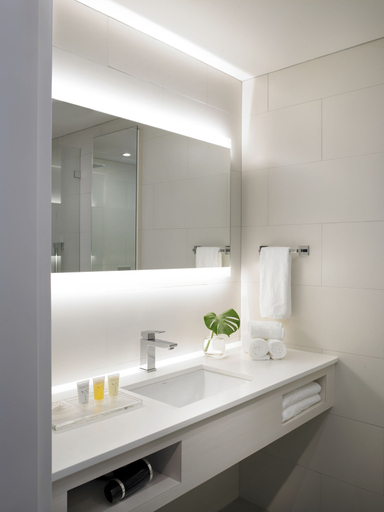 Bathroom 5, Grand Beach Hotel Bay Harbor, Miami-Dade