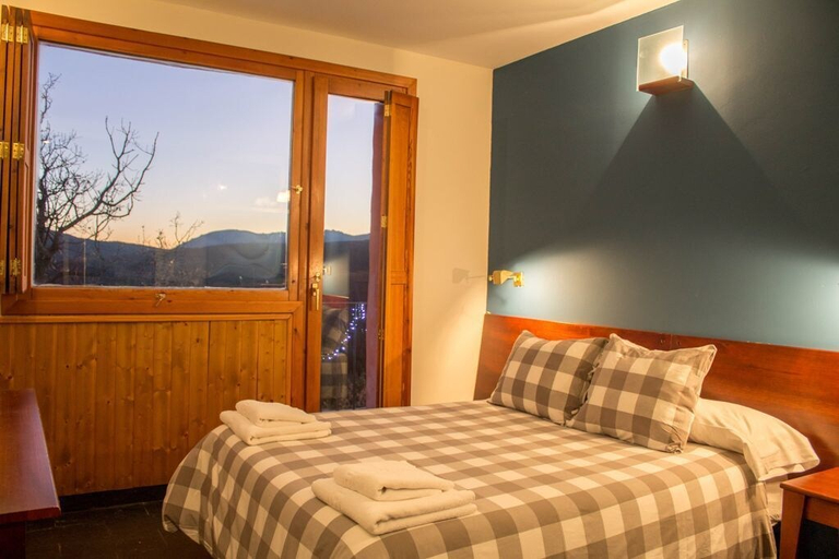Bedroom 2, Hoyo de Los Lobos, Ávila