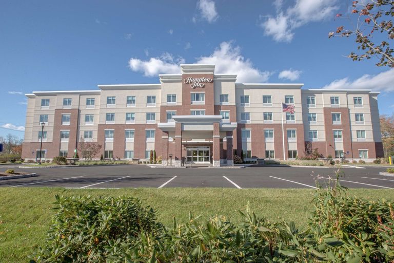 Hampton Inn by Hilton Amesbury, Essex