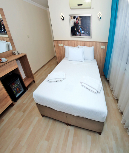 Bedroom 3, Le Safran Palace, Fatih