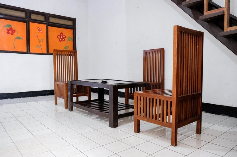Public Area 12