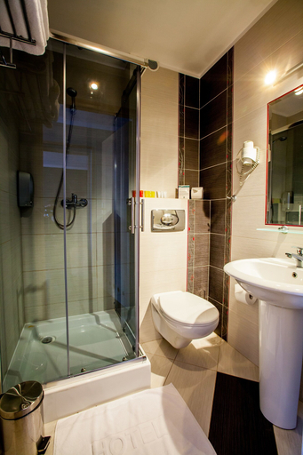 Bathroom 5, Hotel Jan, Sławno