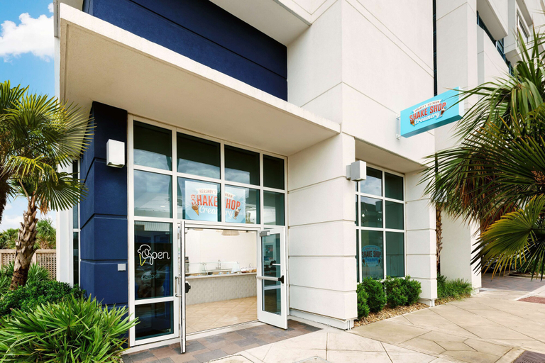 Exterior & Views 2, Homewood Suites by Hilton Myrtle Beach Oceanfront, Horry