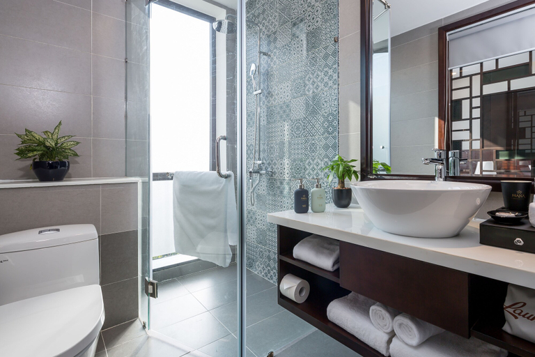 Bathroom 4, Haka Hotel & Apartment, Da Nang