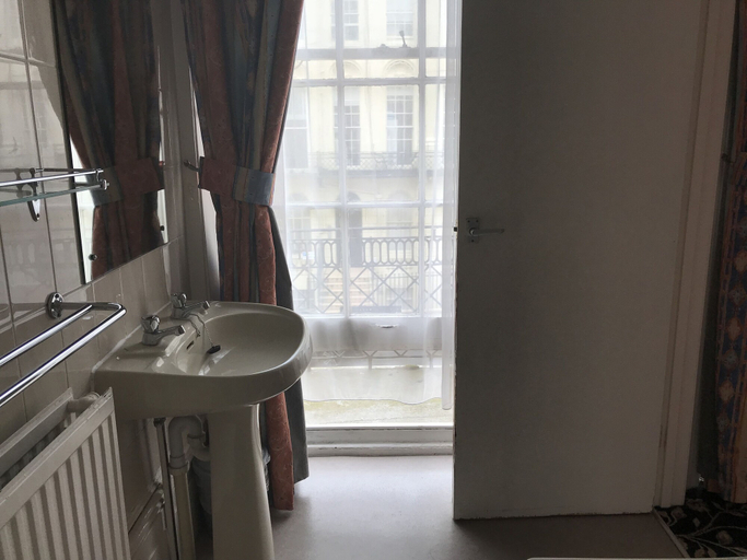 Others 3, Andorra Guest Accommodation, Brighton and Hove