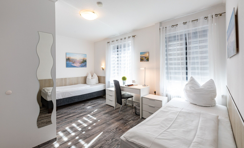 Bedroom 5, Stadt-gut-Hotel Großer Kurfürst, Emden
