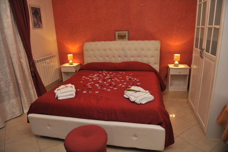 Bedroom 2, Villa San Leonardo, Catania