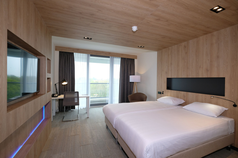 Bedroom 3, Leonardo Royal Hotel Den Haag Promenade, Den Haag