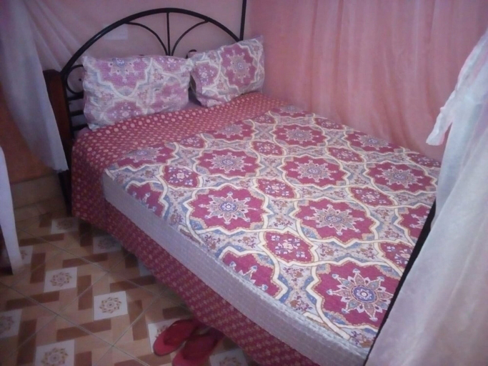 Bedroom 4, Club Woodland, Yatta