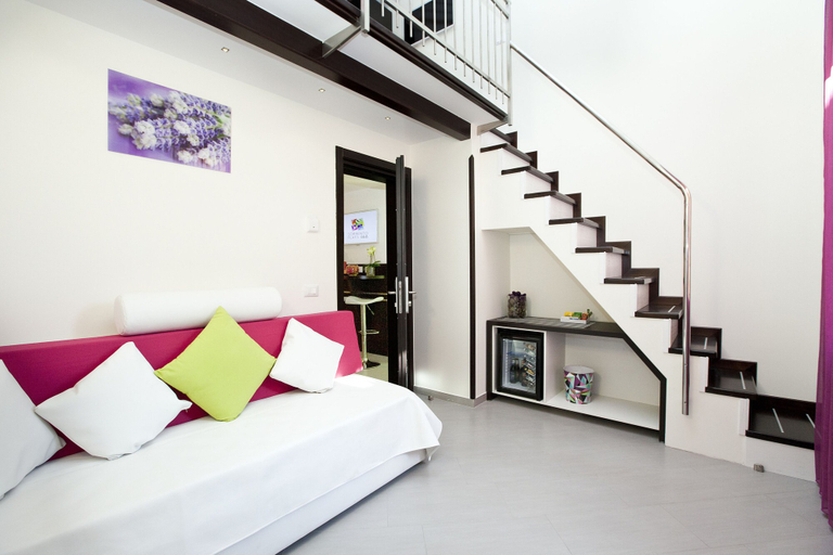 Bedroom 4, Sorrento Flats, Napoli