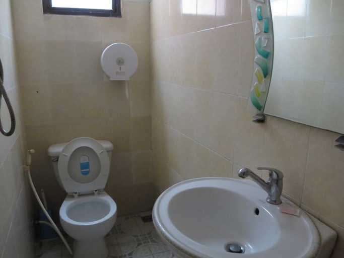 Bathroom 5, Goldie Guesthouse, Phnom Penh