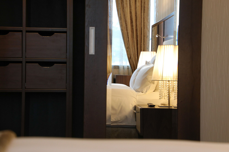 Bedroom 28