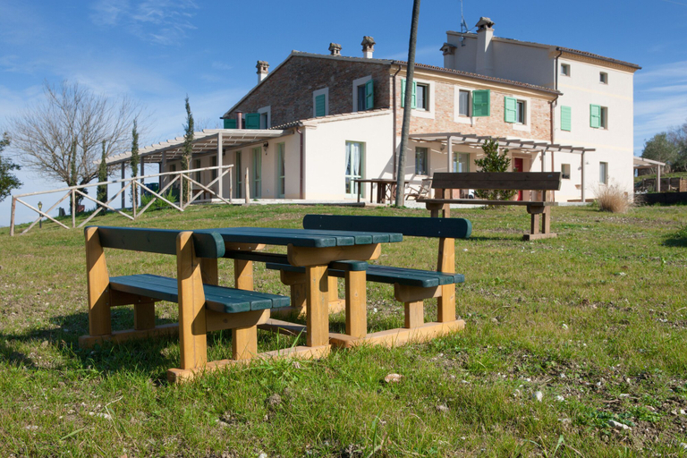 Exterior & Views 2, Le MaRaClà Country House, Ancona