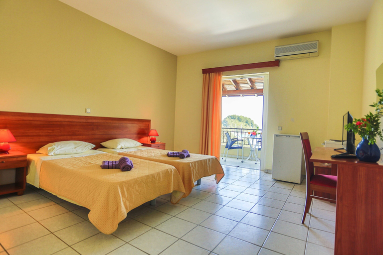 Bedroom 3, Amfitriti Hotel, Ionian Islands