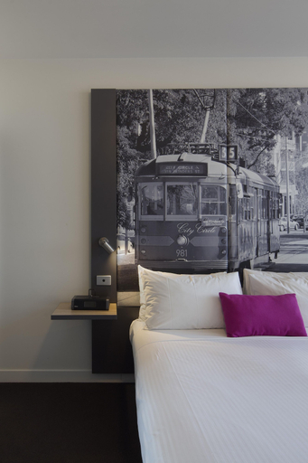 Bedroom 3, Mercure Melbourne Therry Street, Melbourne