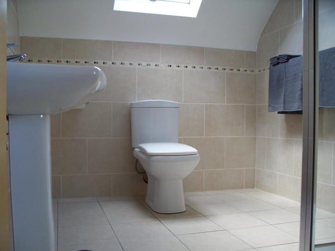 Bathroom 4, Blackberry Lodge Accommodation