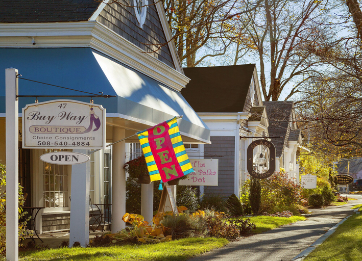 Exterior & Views 2, Inn on the Square, Barnstable