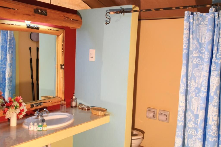 Bathroom 4, Manyatta Camp, Voi